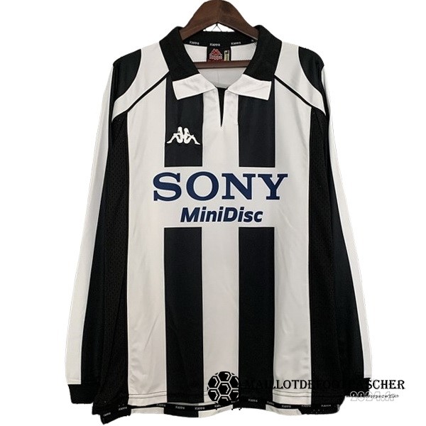Domicile Manches Longues Juventus Retro 1997 1998 Noir Blanc Maillot De Foot Personnalisé Pas Cher